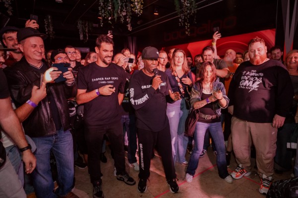 GRANDMASTER FLASH