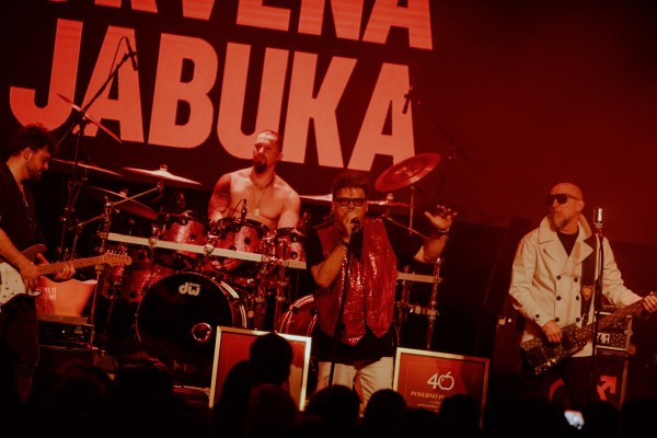 CRVENA JABUKA @ BOOGALOO
